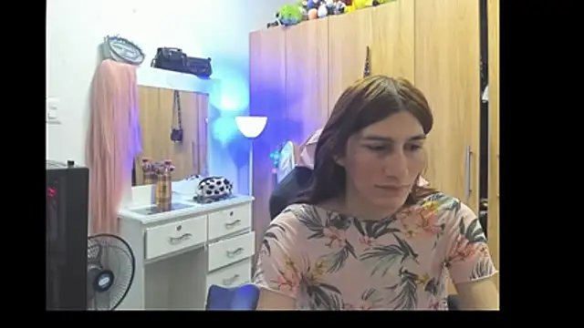 Pride couple online show from 11, 7, 2026