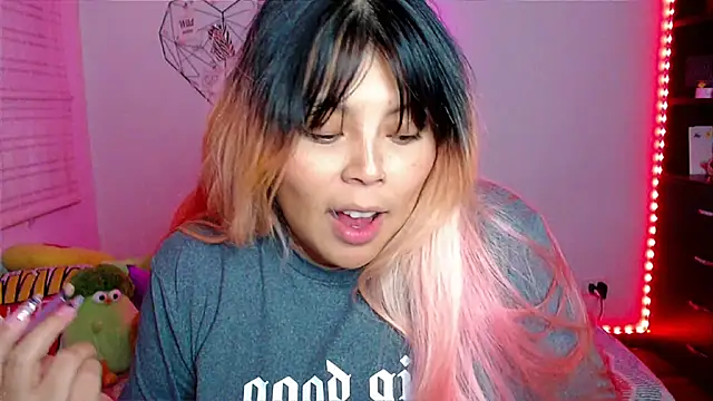 EllieMoonX online show from 3, 2, 2026