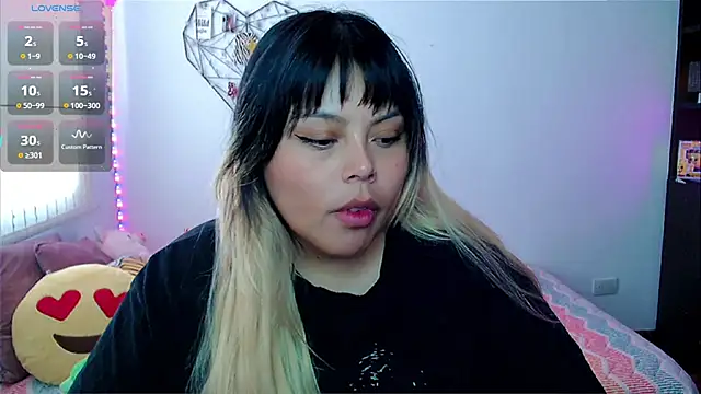 EllieMoonX online show from 25, 4, 2026