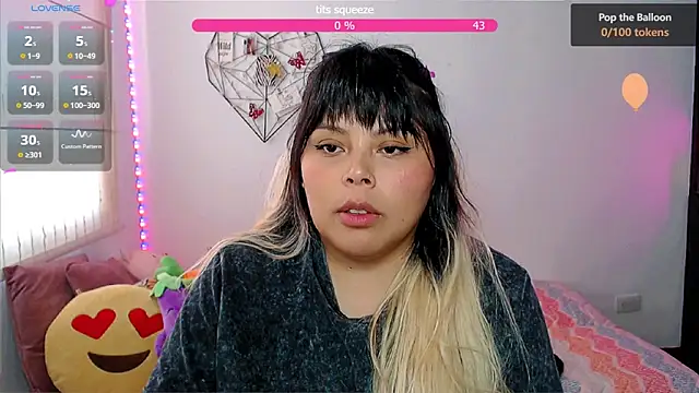 EllieMoonX online show from 6, 5, 2026