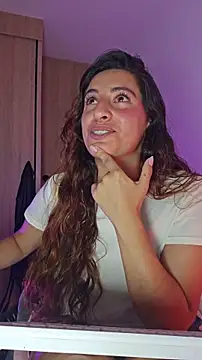 Meganthomson online show from 17, 12, 2025