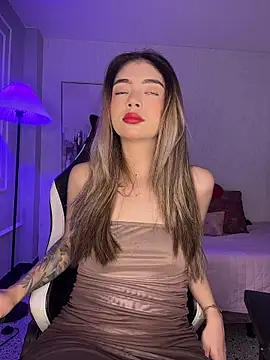 HoneyMollyX online show from 18, 11, 2025
