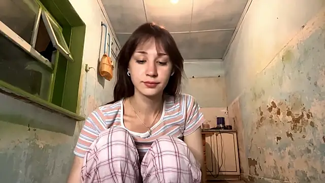 WildPeachh online show from 24, 4, 2026