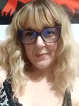 Amelialove42 online show from 29, 4, 2026