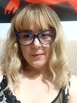 Amelialove42 online show from 30, 4, 2026