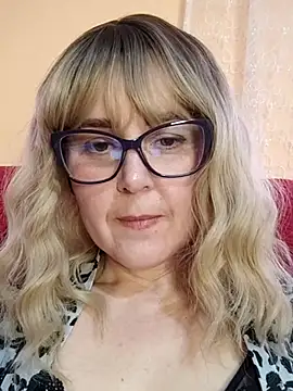 Amelialove42 online show from 5, 5, 2026