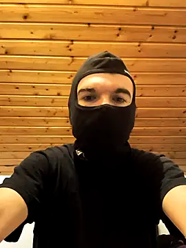 xhamsterlivelukas online show from 24, 10, 2025