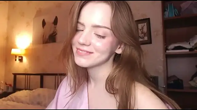 Snapshot of Olivia_Mensy chatting on 25, 10, 2025 Olivia Mensy online show from 25, 10, 2025