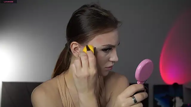 Snapshot of beckymadsons chatting on 7, 3, 2026 beckymadsons online show from 7, 3, 2026