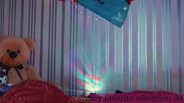 ArianaLight online show from 30, 6, 2026