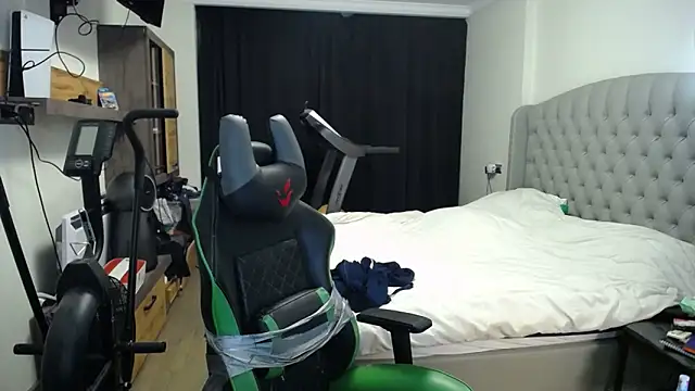 Snapshot of sugar_baby_twunk chatting on 12, 10, 2025 sugar baby twunk online show from 12, 10, 2025