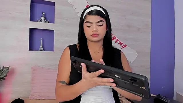 Britanny 88 online show from 17, 10, 2025