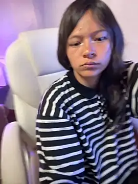 Ninfa pink online show from 21, 10, 2025