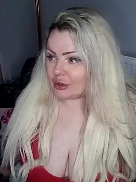 Sultress6969 online show from 15, 12, 2025