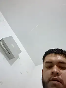 Snapshot of rich_ryx chatting on 15, 12, 2025 rich ryx online show from 15, 12, 2025