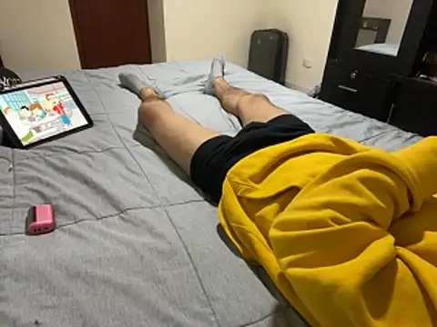 Joven Modelo online show from 24, 10, 2025