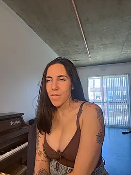 Lolathebaddie online show from 15, 2, 2026