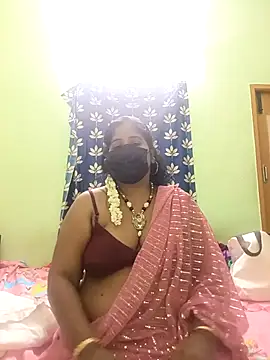 Snapshot of tamil-aunt chatting on 10, 10, 2025 tamil-aunt online show from 10, 10, 2025