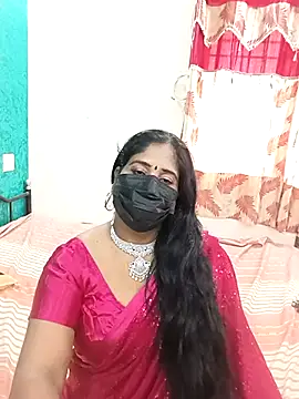 Snapshot of tamil-aunt chatting on 12, 10, 2025 tamil-aunt online show from 12, 10, 2025