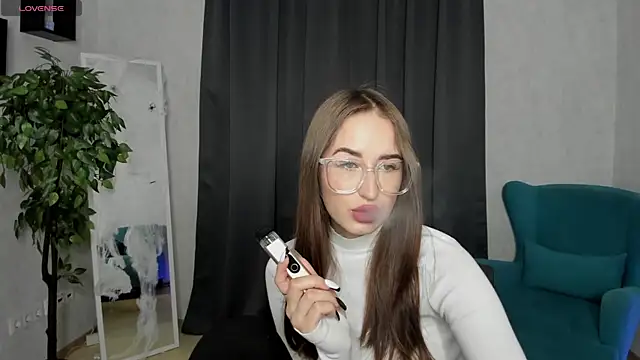 Snapshot of Sony_may chatting on 3, 11, 2025 Sony may online show from 3, 11, 2025