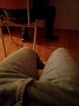 aripuppi95 online show from 10, 10, 2025