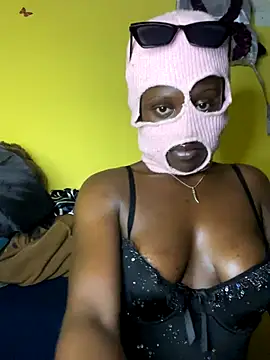 Snapshot of Sweetverah444 chatting on 1, 11, 2025 Sweetverah444 online show from 1, 11, 2025