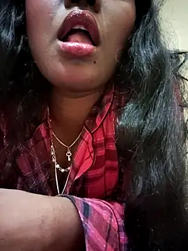 Snapshot of Lovely_Payal chatting on 8, 11, 2025 Lovely Payal online show from 8, 11, 2025