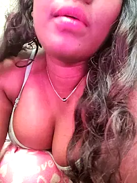 Snapshot of Lovely_Payal chatting on 2, 2, 2026 Lovely Payal online show from 2, 2, 2026