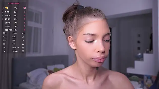 Snapshot of LoisKeedah chatting on 14, 12, 2025 LoisKeedah online show from 14, 12, 2025