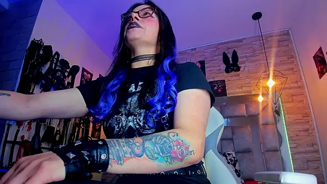 Evangelinejoness  online show from 29, 4, 2026