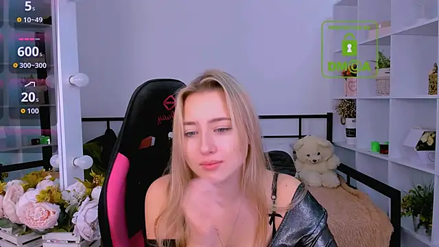 Lulu   Moon online show from 16, 11, 2025