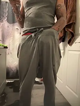 MrDLlongcrippler10inch online show from 24, 10, 2025