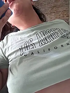 Snapshot of morenalatinaa chatting on 12, 1, 2026 morenalatinaa online show from 12, 1, 2026