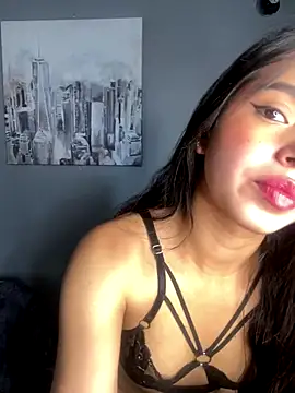 Snapshot of LunaMoore_Pink chatting on 26, 11, 2025 LunaMoore Pink online show from 26, 11, 2025