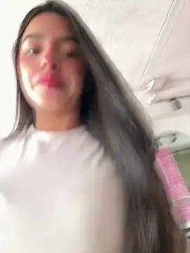 Snapshot of LunaMoore_Pink chatting on 19, 3, 2026 LunaMoore Pink online show from 19, 3, 2026