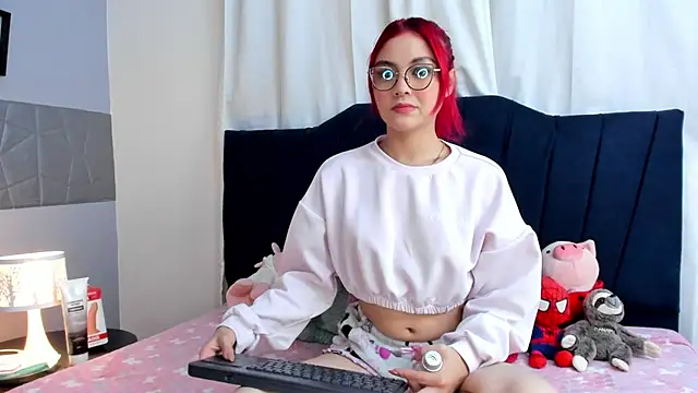 SharonFenix online show from 23, 10, 2025