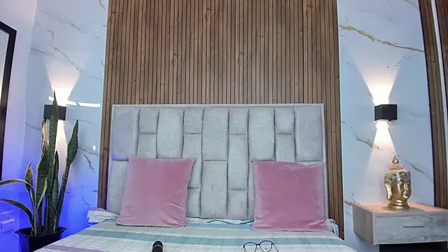 Sassha ferrer online show from 16, 1, 2026