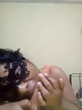 Snapshot of Expose_Queen chatting on 27, 11, 2025 Expose Queen online show from 27, 11, 2025