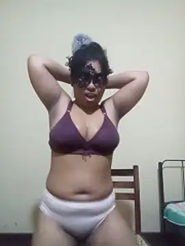 Snapshot of Expose_Queen chatting on 19, 2, 2026 Expose Queen online show from 19, 2, 2026