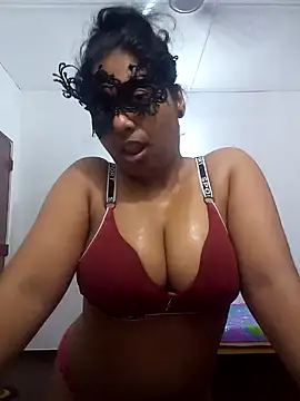 Expose Queen online show from 29, 4, 2026