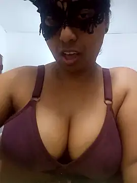 Expose Queen online show from 18, 6, 2026