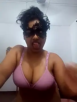 Expose Queen online show from 10, 7, 2026
