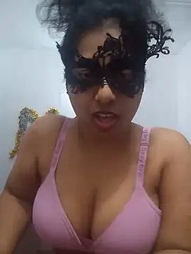 Expose Queen online show from 16, 7, 2026