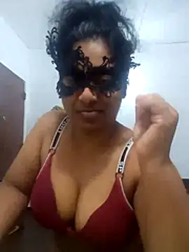 Expose Queen online show from 22, 7, 2026