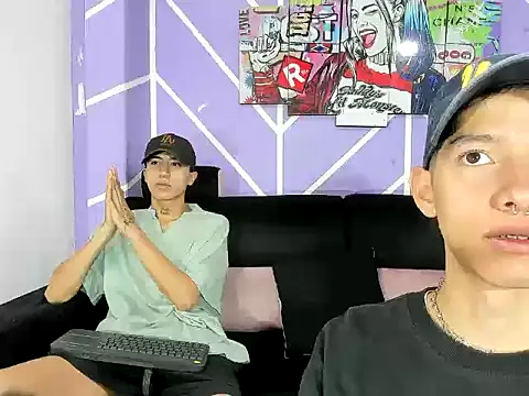 Snapshot of heyy_noah11 chatting on 24, 5, 2026 heyy noah11 online show from 24, 5, 2026