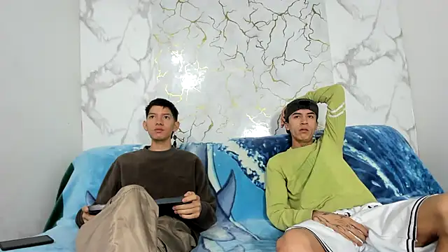 Snapshot of heyy_noah11 chatting on 9, 6, 2026 heyy noah11 online show from 9, 6, 2026