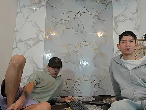 Snapshot of heyy_noah11 chatting on 11, 6, 2026 heyy noah11 online show from 11, 6, 2026