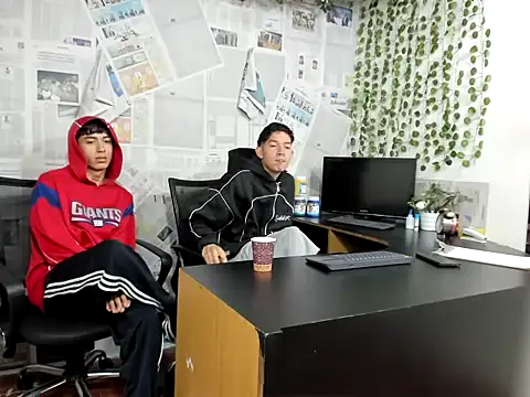 Snapshot of heyy_noah11 chatting on 22, 6, 2026 heyy noah11 online show from 22, 6, 2026