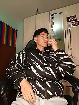 Snapshot of heyy_noah11 chatting on 21, 7, 2026 heyy noah11 online show from 21, 7, 2026