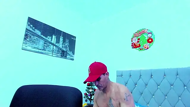 Snapshot of Sofi_And_Santy chatting on 20, 12, 2025 Sofi And Santy online show from 20, 12, 2025